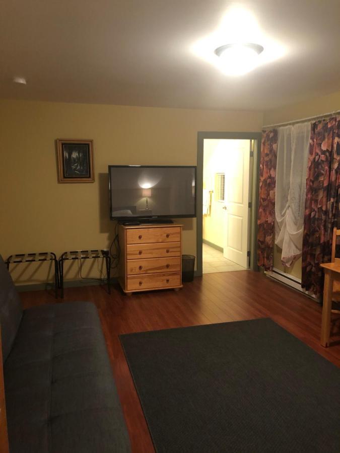 Crowsnest Vineyards Guesthouse Keremeos 외부 사진