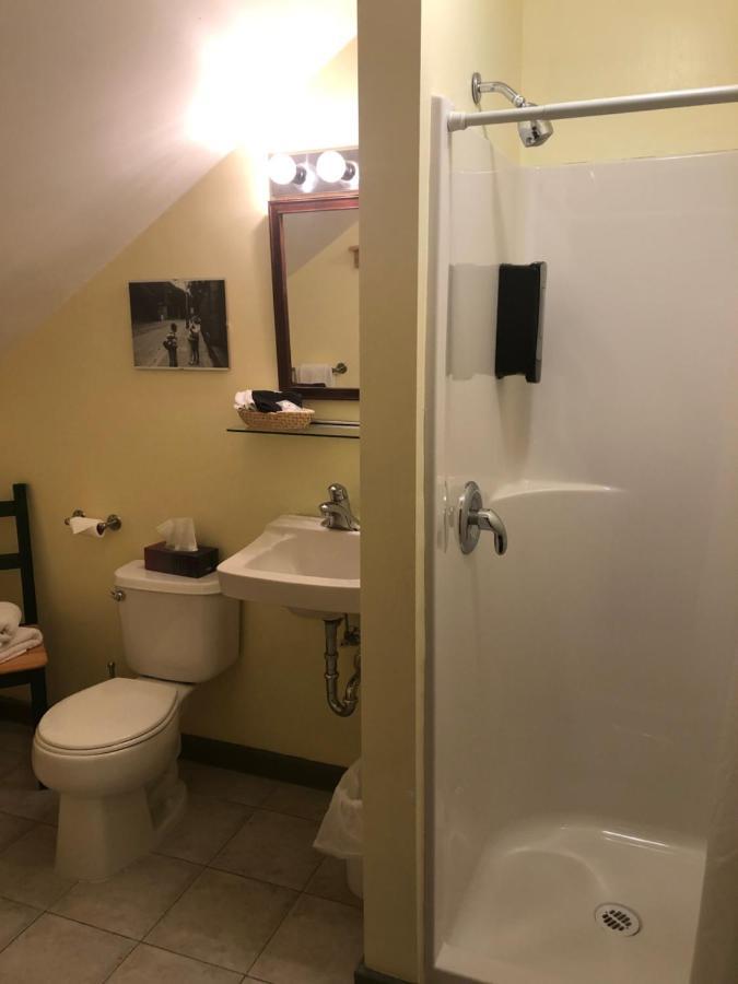Crowsnest Vineyards Guesthouse Keremeos 외부 사진