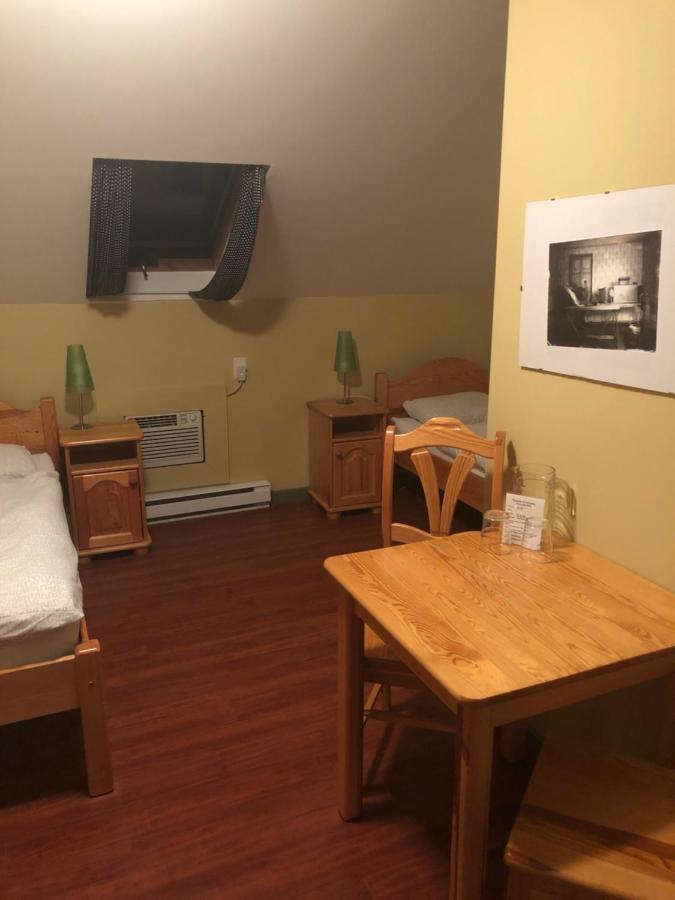 Crowsnest Vineyards Guesthouse Keremeos 외부 사진