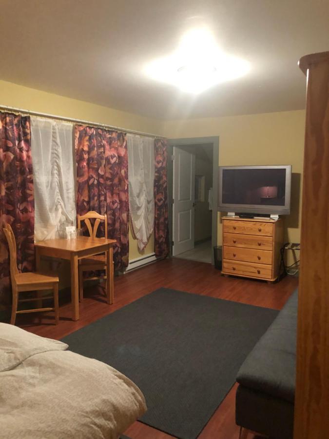 Crowsnest Vineyards Guesthouse Keremeos 외부 사진