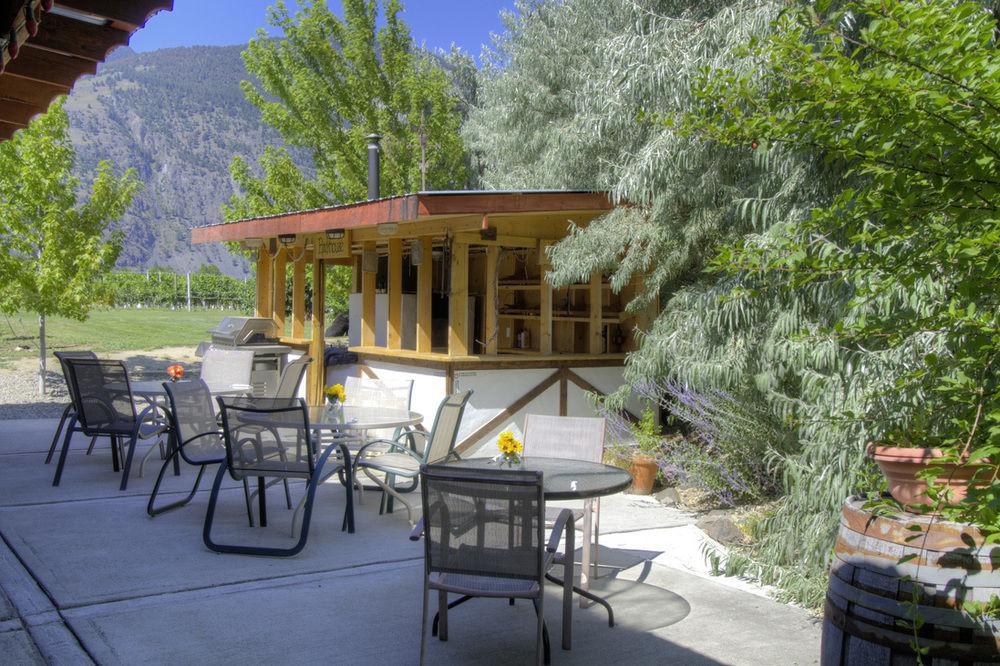 Crowsnest Vineyards Guesthouse Keremeos 외부 사진
