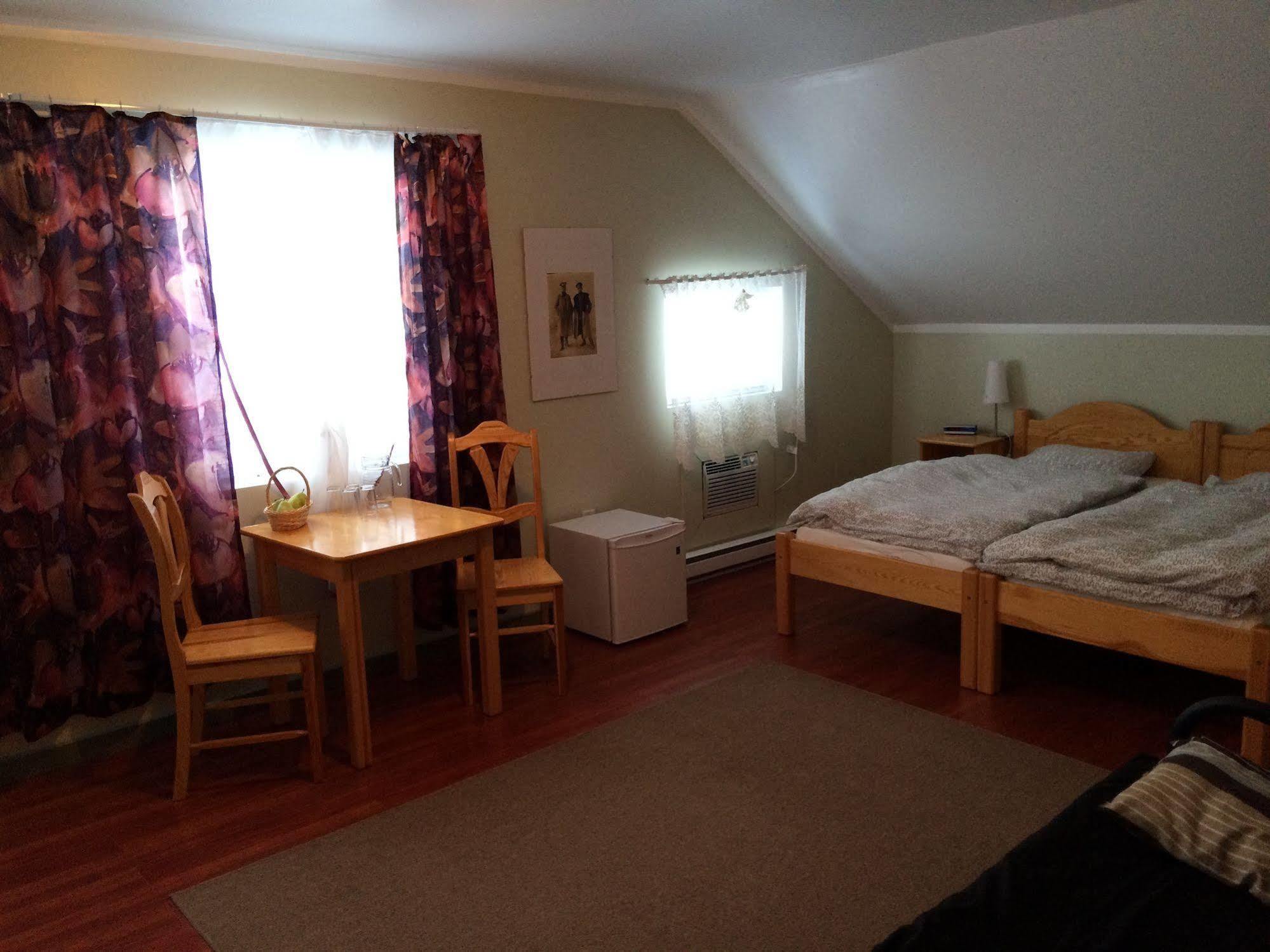 Crowsnest Vineyards Guesthouse Keremeos 외부 사진